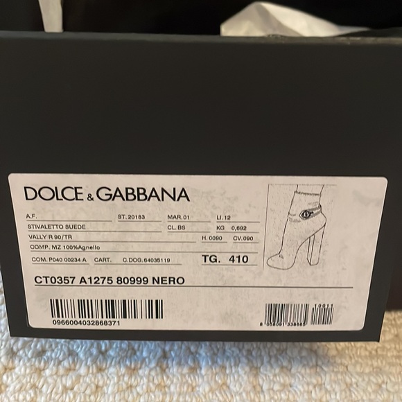 BNIB Dolce & Gabbana black suede ankle boot size 41 - Picture 7 of 8